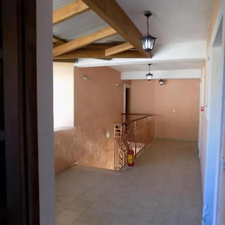 Afrodite 16 Spacious Apartment